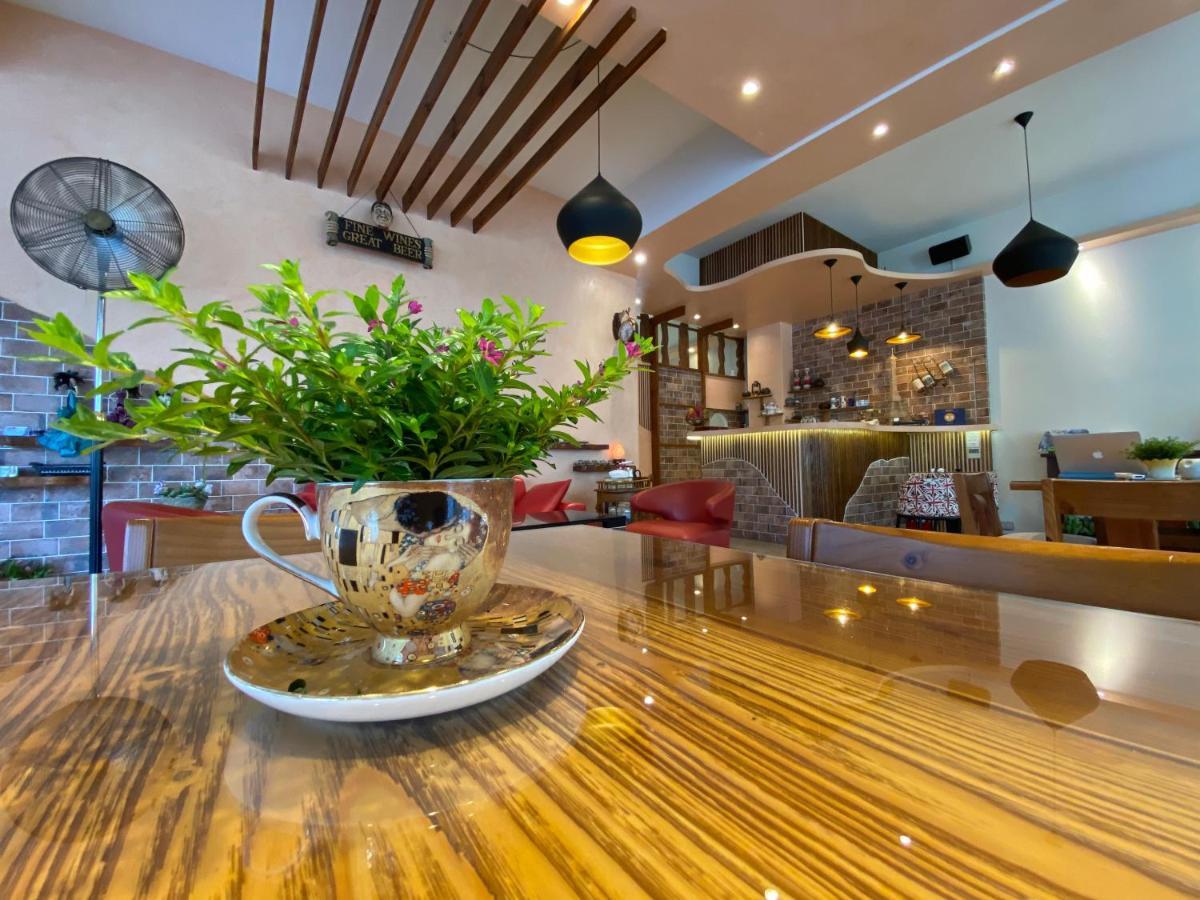 Tang Villa T'ai-tung Buitenkant foto